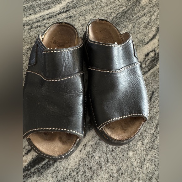 Black Leather 90’s Dr Martens Open-Toe Sandals - Picture 1 of 4